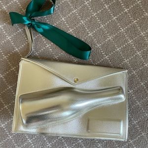 Platinum Wine Bottle Hostess Purse